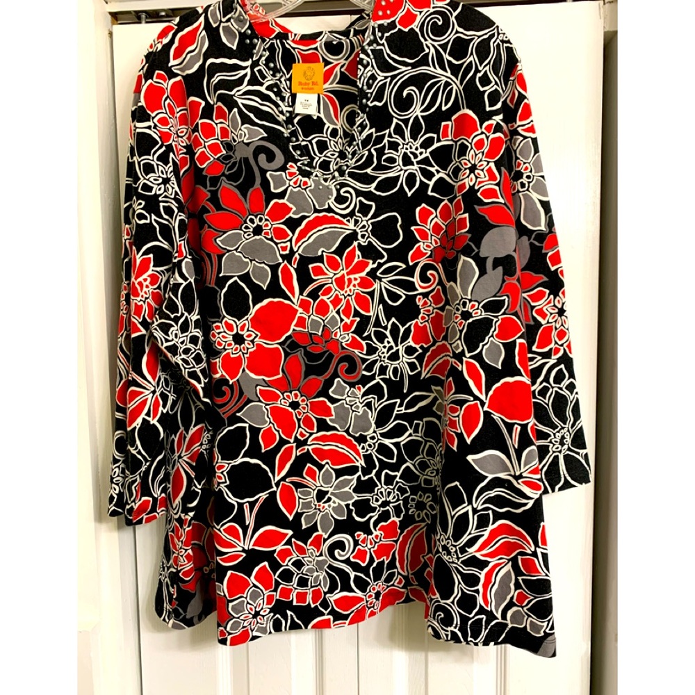 Ruby Rd.   Red, black, white and gray pullover top